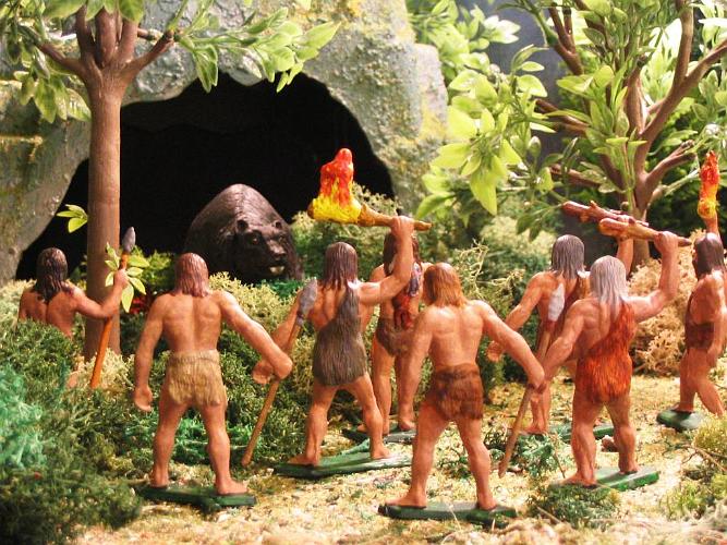 01.10 Der Hoehlenbaer wird verjagd.jpg